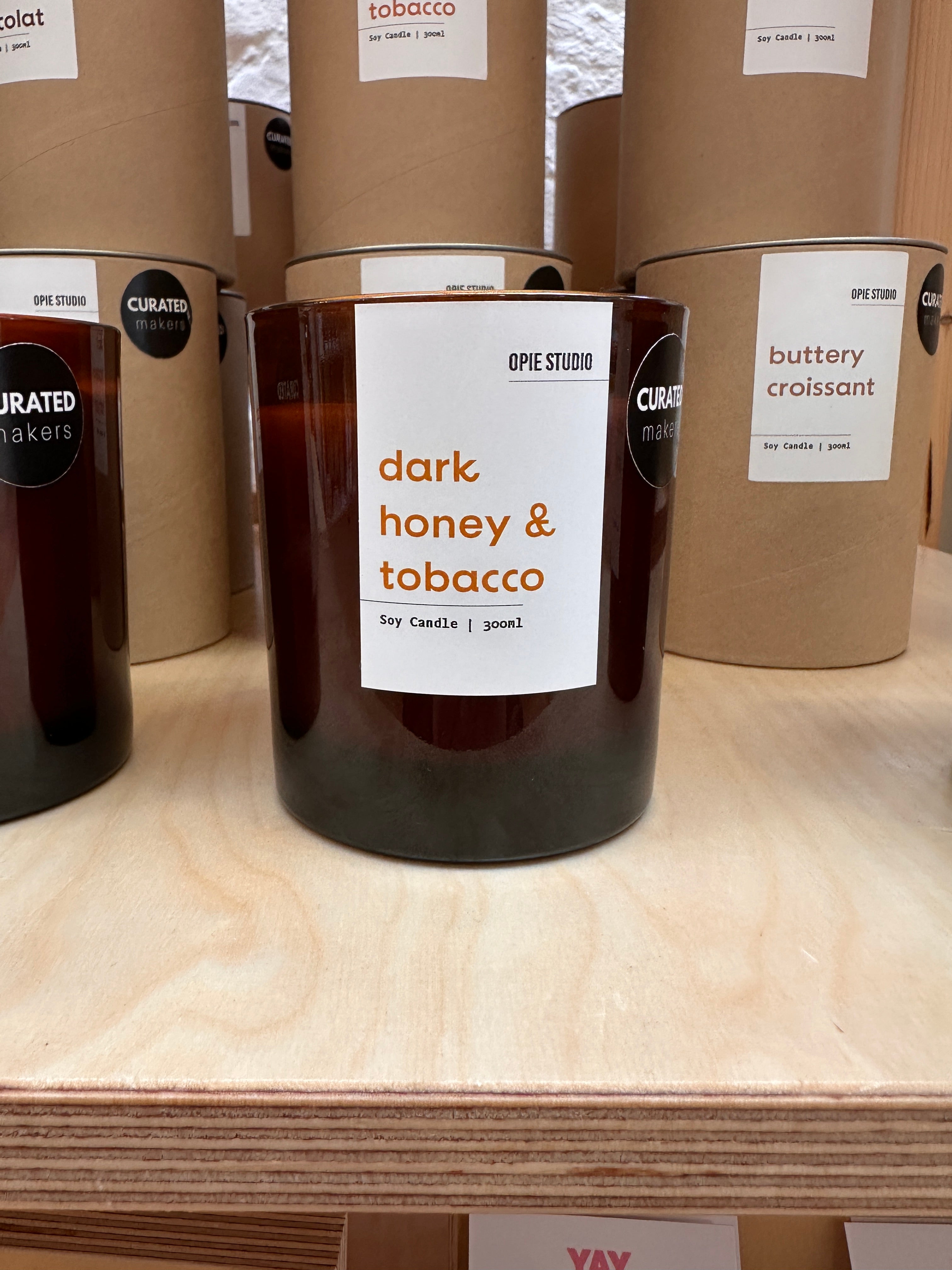 Dark Honey & Tobacco Candle